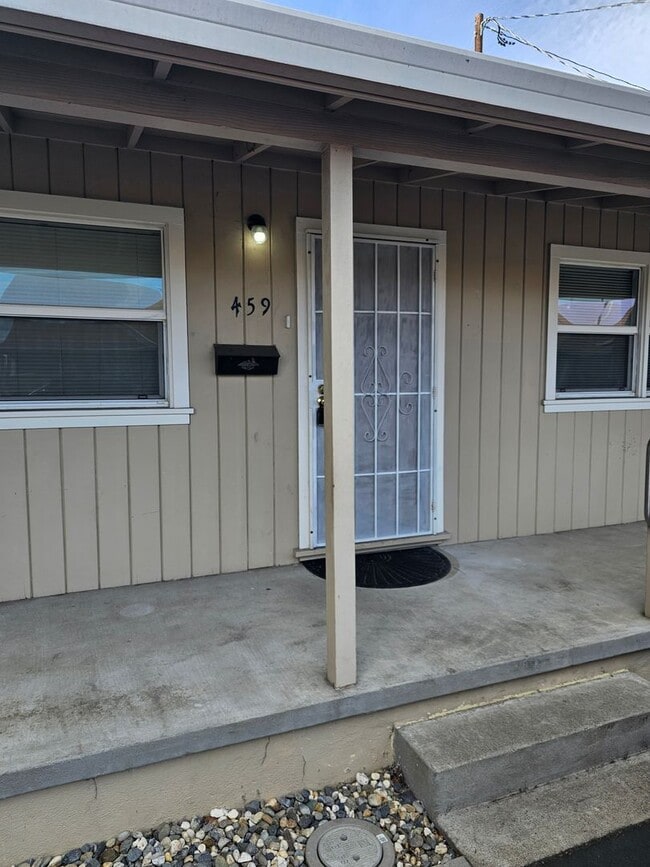 Photo - RETIREMENT COMMUNITY: Renovated Residence Hidden Gem 2 Bed/1 Bath - San Leandro