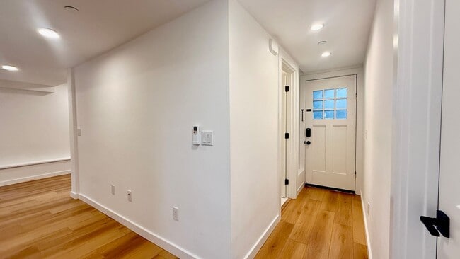 Photo - 1BR/1BA Renovated In-Law Unit in NOPA