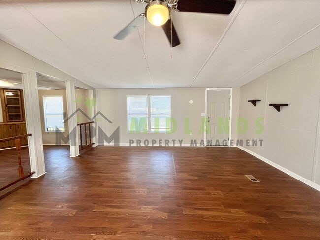 Photo - 2413 S Lake Dr