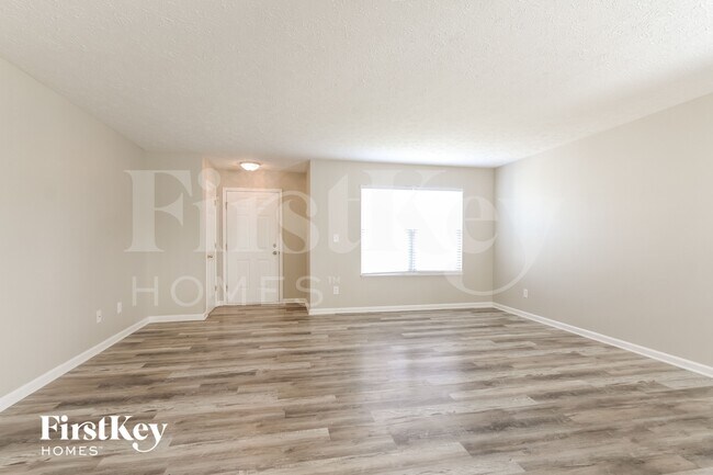 Photo - 7250 Pipestone Dr