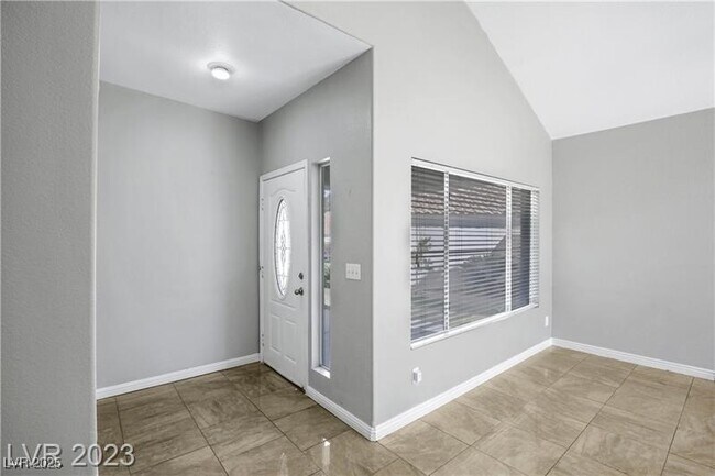 Photo - 9772 Horse Back Cir House