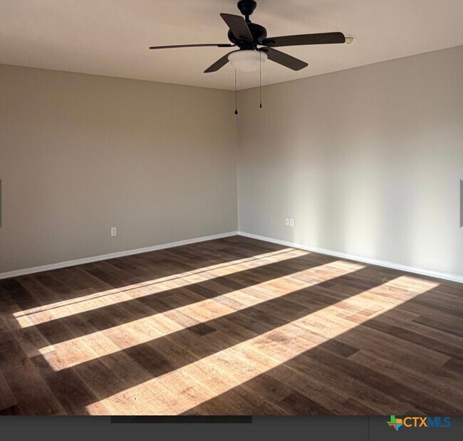 Photo - 604 Sherwood Dr Unidad D