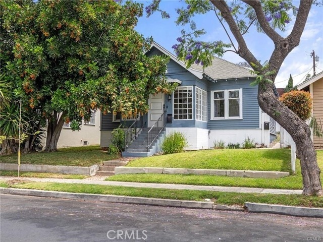 757 N Loma Vista Dr
