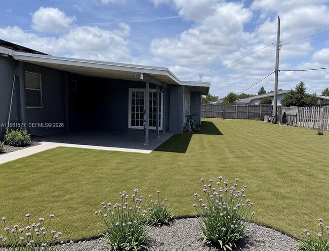 Photo - 1885 NE 53rd St