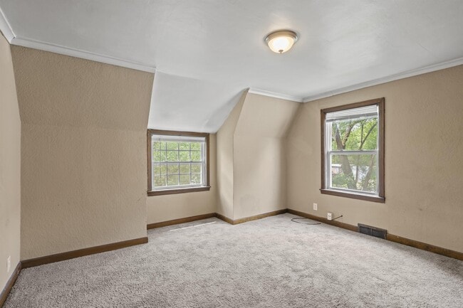 Photo - 420 Olive St