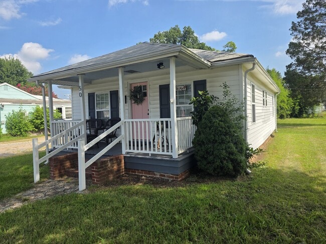 Building Photo - 50 E Williamsburg Rd Rental