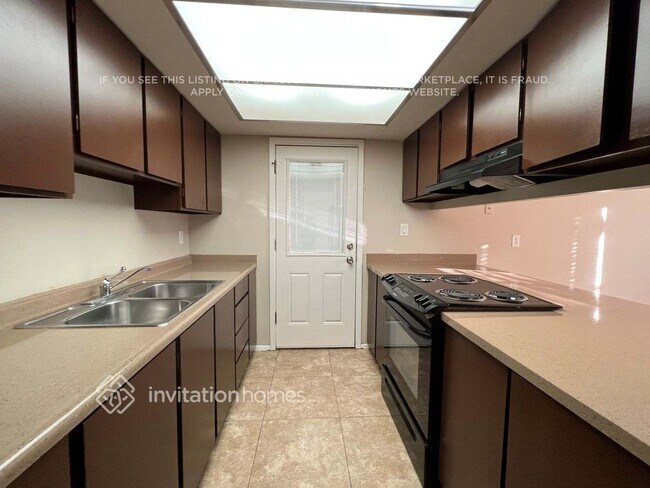 Photo - 5414 W Wilshire Dr