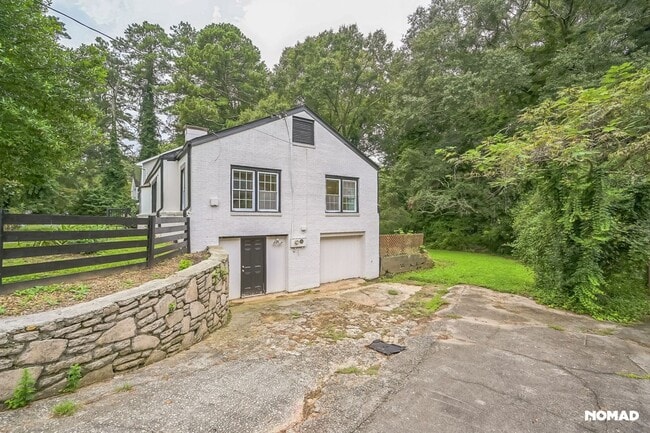 Photo - 1461 Centra Villa Dr SW