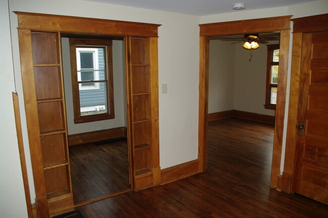 514 View St