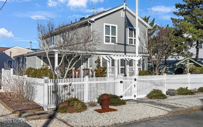 Photo - 106 Surf Dr