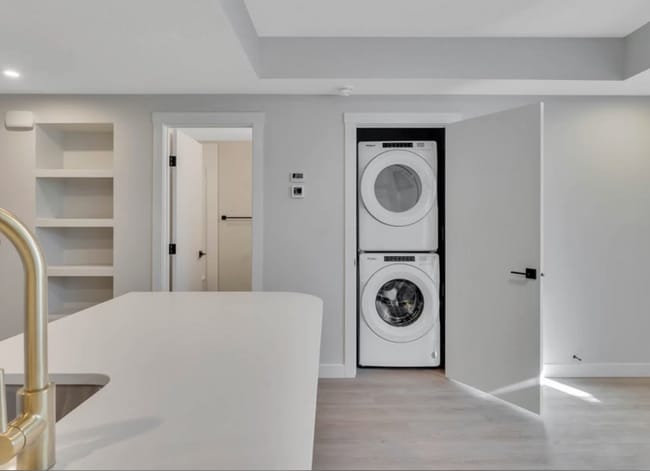 Photo - 15211 109 Ave NW Unit 8