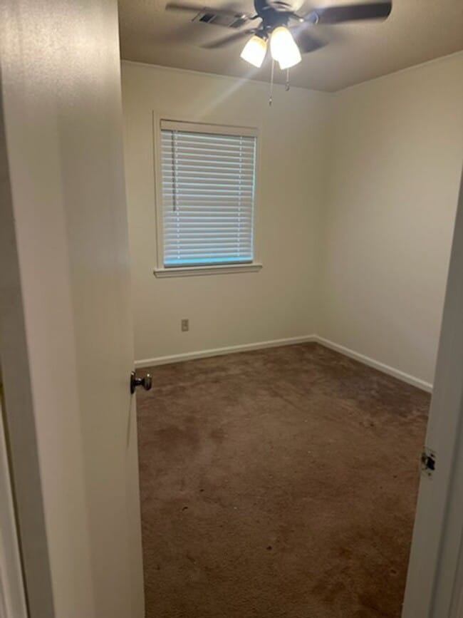 Photo - Discover this 3-bedroom, 1-bathroom house in Dover, AR