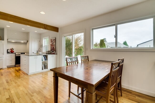 Photo - 5005 NE Mason Ct