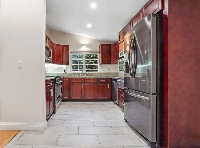 Photo - 5716 Comanche Ave