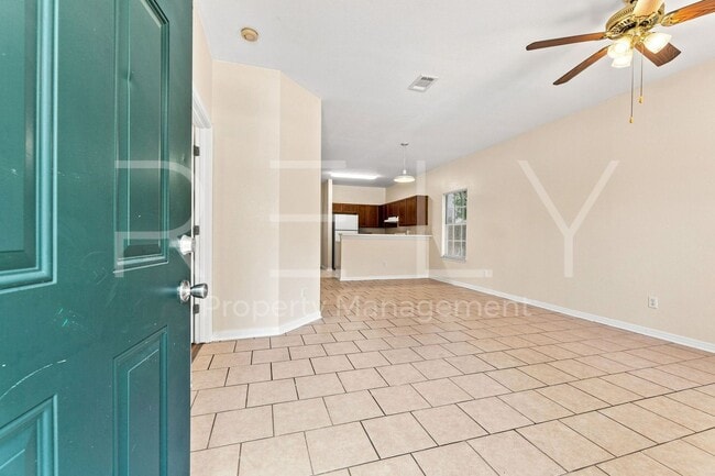 Photo - 2908 Whisper Oaks Ln Unit B