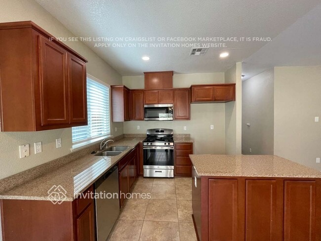 Photo - 2799 Silhouettes St