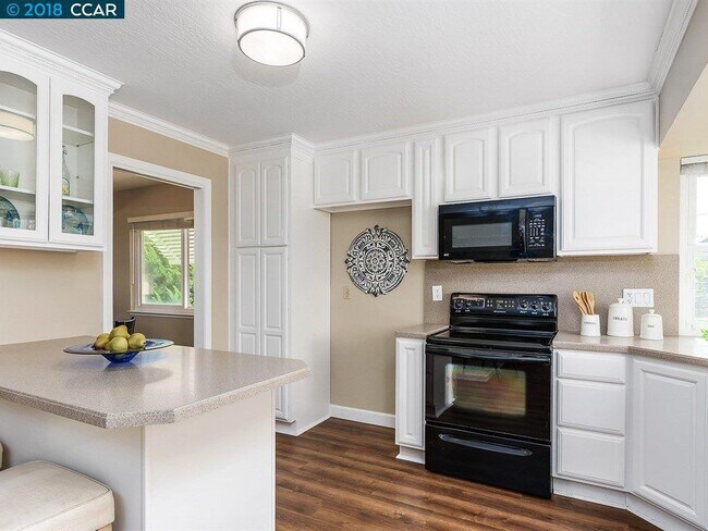 Photo - 7796 Woodren Ct