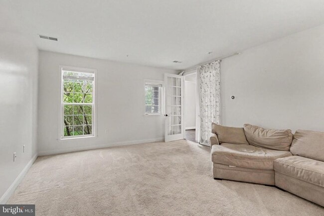 Photo - 1461 Keegan Ln