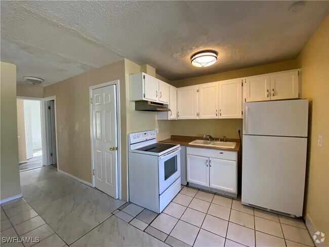 Building Photo - 17367-17369 Dowling Dr Rental