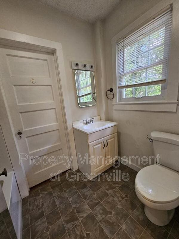 Photo - 411 Tanner Rd
