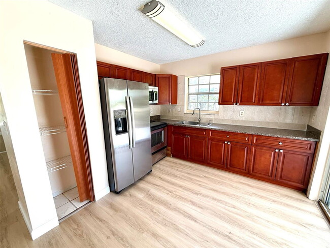 Building Photo - 20751 NW 30th Ct Rental