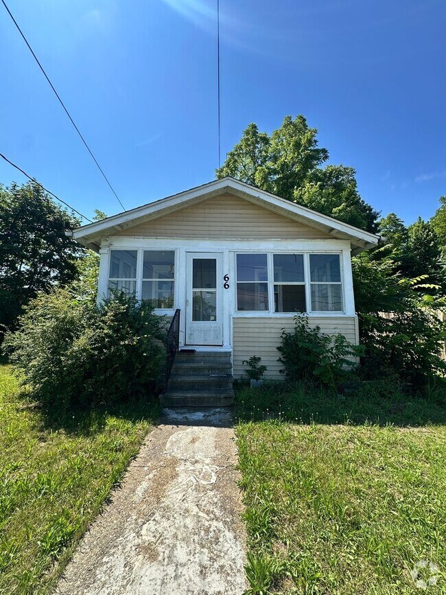 Building Photo - Two Bedroom One Bathroom Available in Batt... Rental