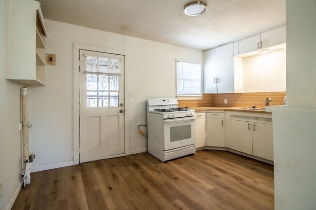 Photo - 2 bedroom Now Leasing