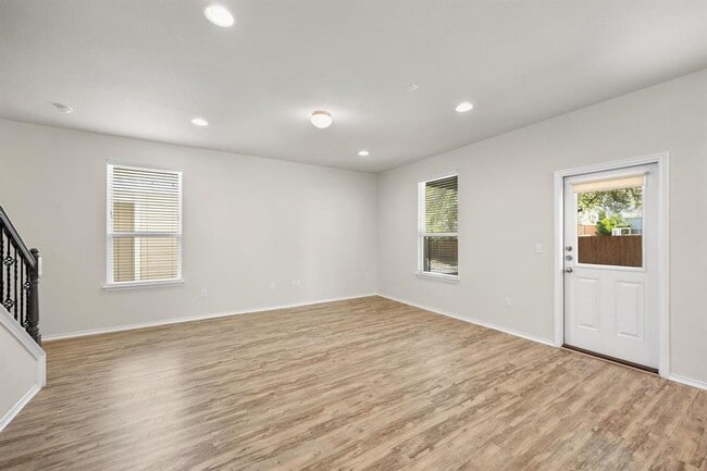 Photo - 10402 Abana Way