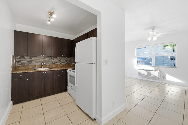 Kitchen - Edge Apartments