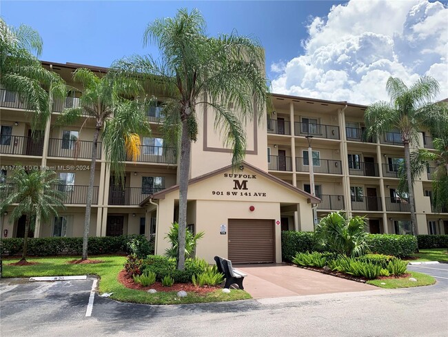 Photo - 901 SW 141st Ave Condominio Unidad 109M