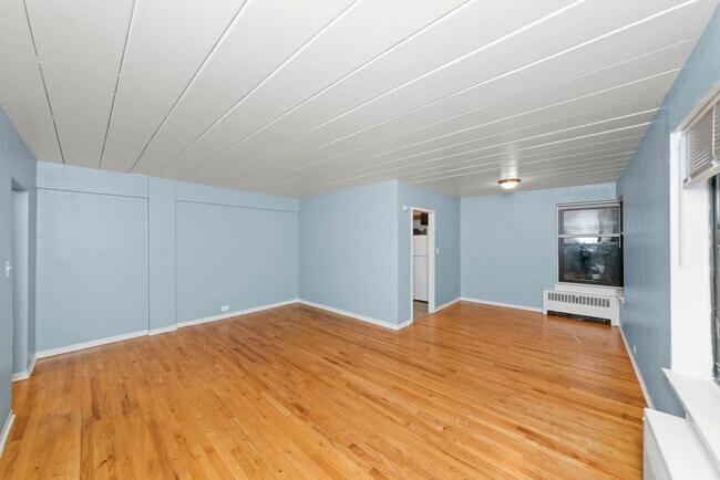 Photo - 1360 W Touhy Ave Unit 409