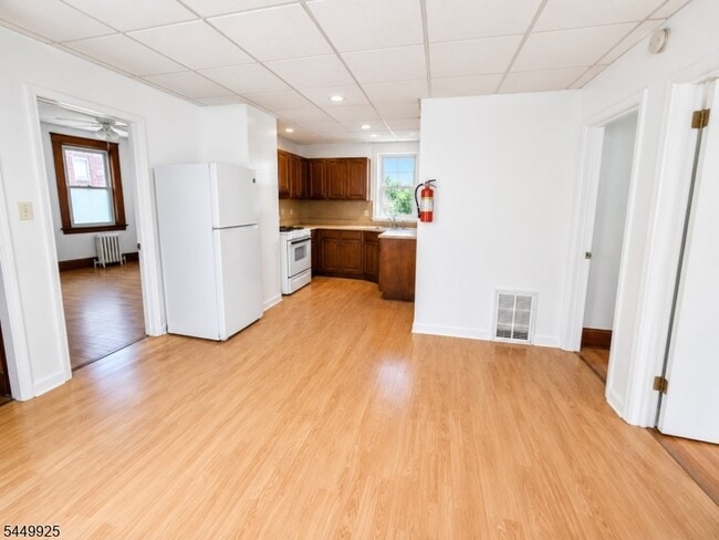 Photo - 404 Passaic Ave