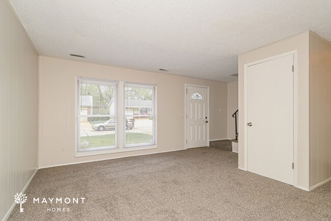 Photo - 2532 Braintree Dr