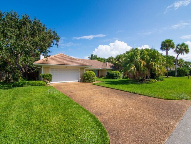 256 Egret Ln