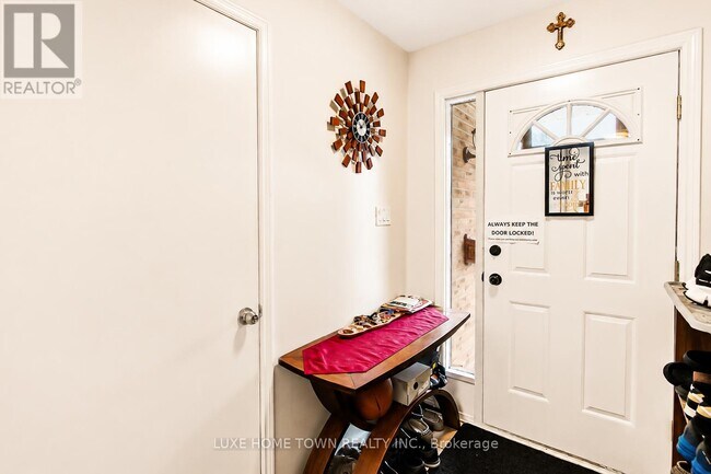Photo - 762 Railton Ave