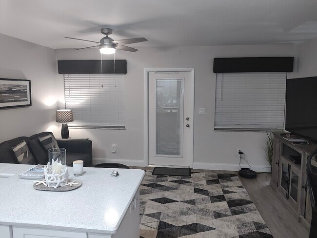 1 Vista Palm Ln Unidad 104