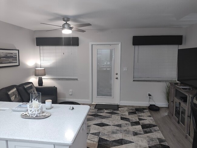 Photo - 1 Vista Palm Ln Unit 104