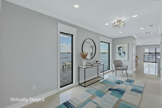 Photo - 4403 7th St E