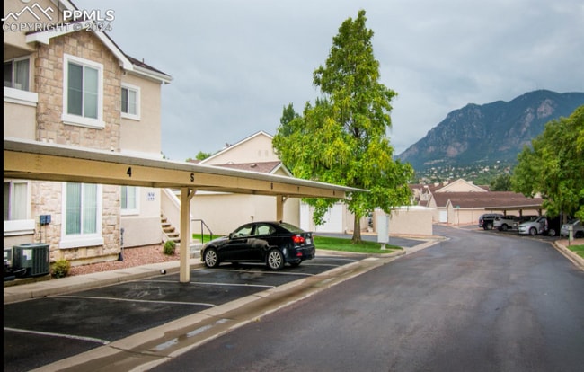 Photo - 3830 Strawberry Field Grove Unit A