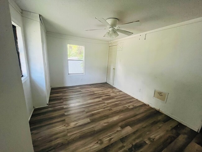Photo - 180 Doyle Dr