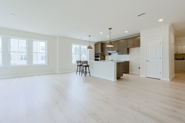 Photo - 4 Winslow Ln Unidad 213
