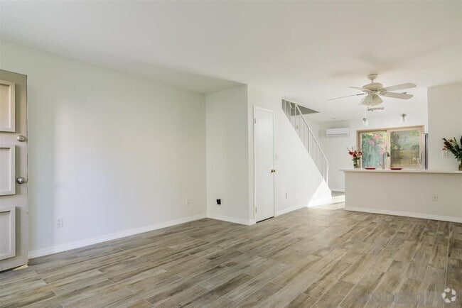 Building Photo - 6656 Bell Bluff Ave Unit 0 Rental