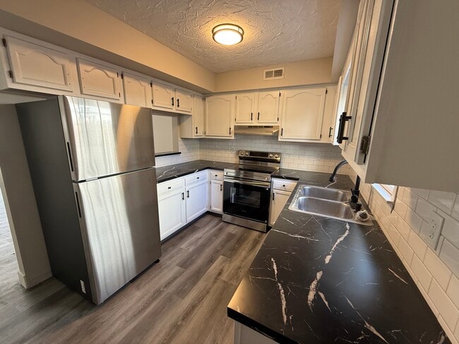 Pinnacle Townhomes