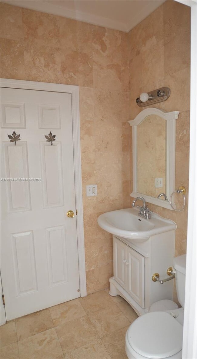 Photo - 1341 Meridian Ave Unit 206