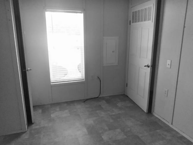 300 W Rabbit Cove Rd