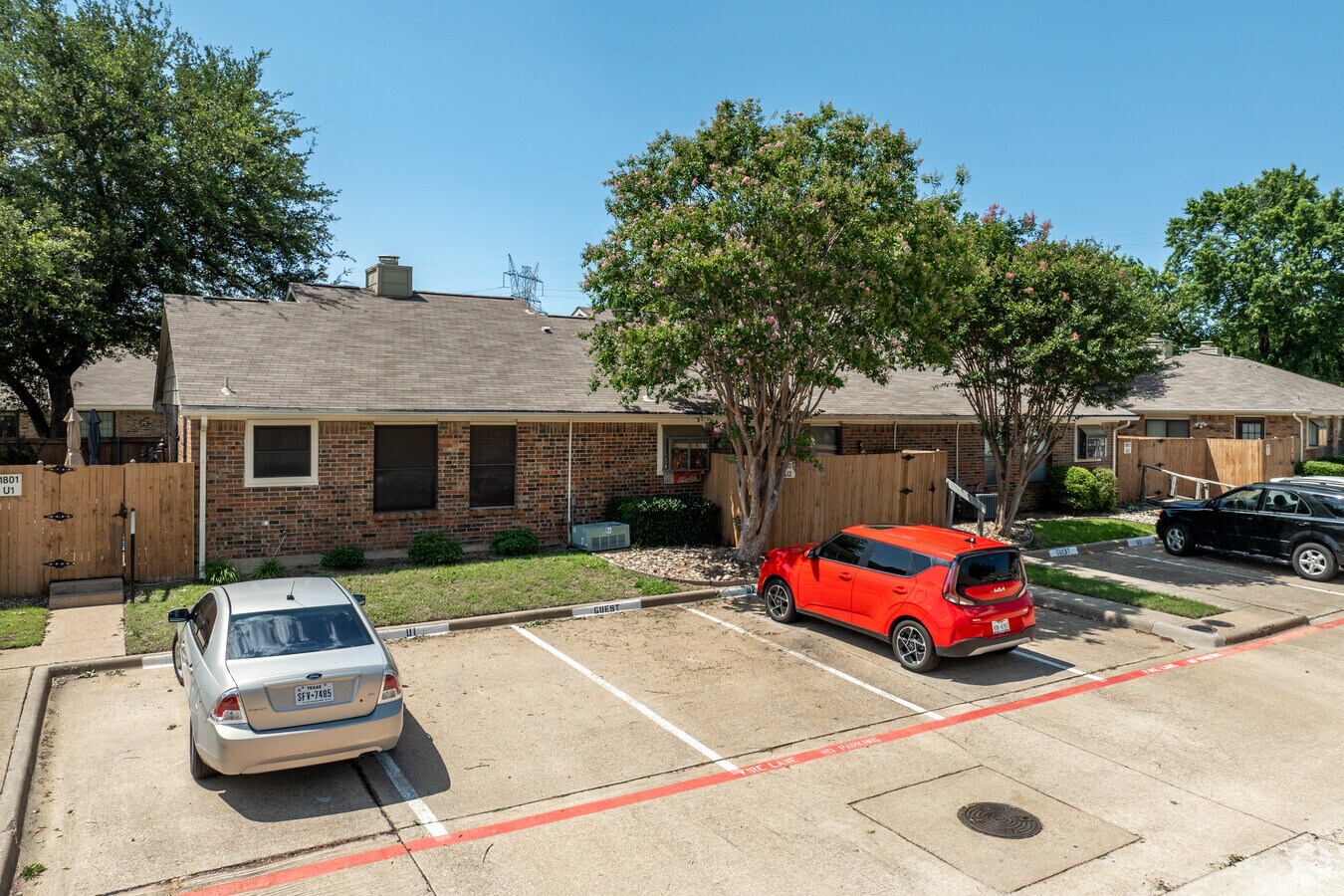 Photo - Springwood Creek Condominiums