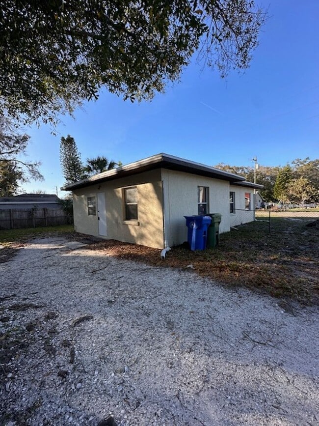 Photo - 2118 9th Ave E