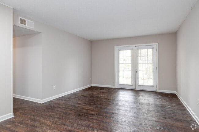 2BR, 1BA - 820SF - Living Room