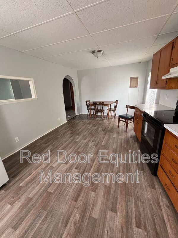 Photo - 403 W Wheeling St