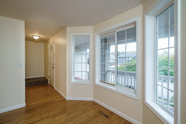 Photo - 4 Bedroom 2.5 Bath with Fenced Backyard in Camas School District